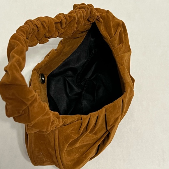 Cute fun suede brown hand bag - Picture 4 of 5